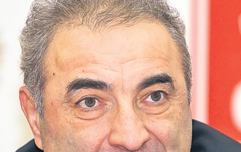 Leul a încheiat din nou săptămâna în corzi