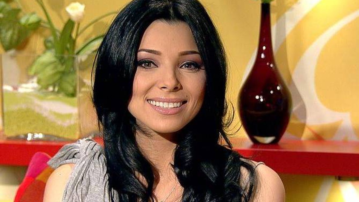 Corina Caragea, transformare radicală de look