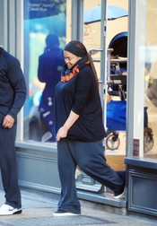 Janet Jackson iese din magazin