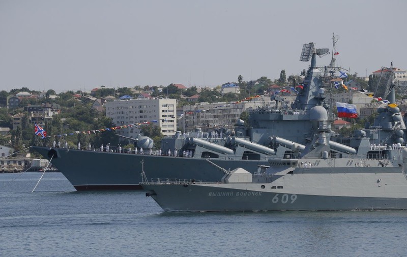 Ucraina anunță că ar fi dispusă să negocieze cu Rusia statutul Crimeei, dacă ofensiva sa de primăvară va avea succes
