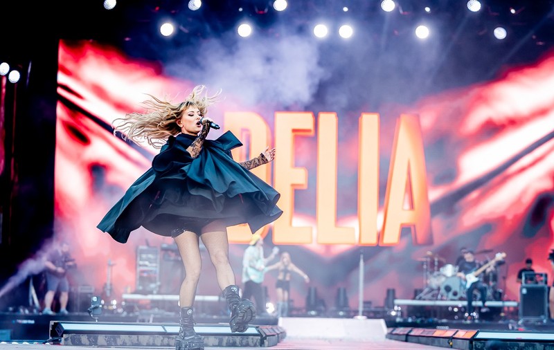 Concertul Deliei de la UNTOLD 2025, viral pe rețelele de socializare. Ce melodie a fost intonată de un stadion întreg alături de artistă