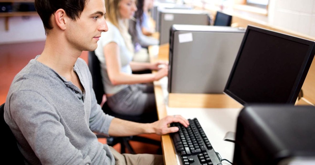 Probleme cu un subiect la proba de Informatică de la Bacalaureat 2018