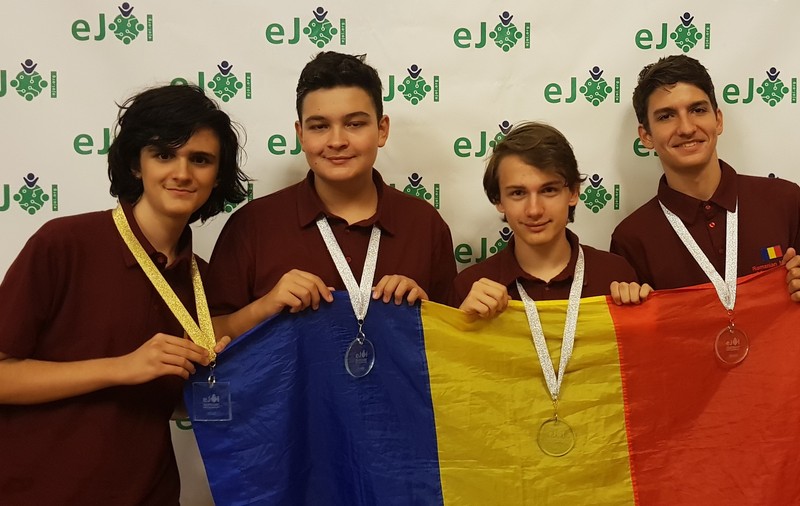 România, opt medalii la Olimpiada Europeană de Informatică pentru Juniori (2017) și la Balcaniadă