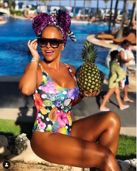 Artista s-a distrat în Cancun