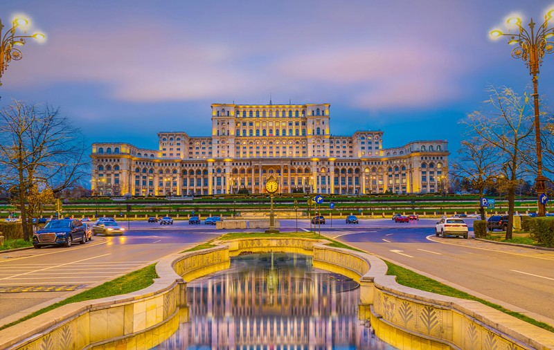 Sfaturi de la specialiști pentru turiștii care au escală în București