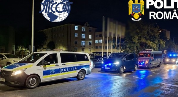 Procurori DIICOT și polițiști din cadrul Direcției de Combatere a Criminalității Organizate au efectuat 12 descinderi în București și în județele Dâmbovița, Bacău și Ilfov. Sursă foto: DIICOT
