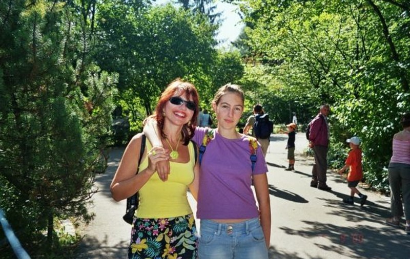 Marina Almăşan PLEACĂ în Canada