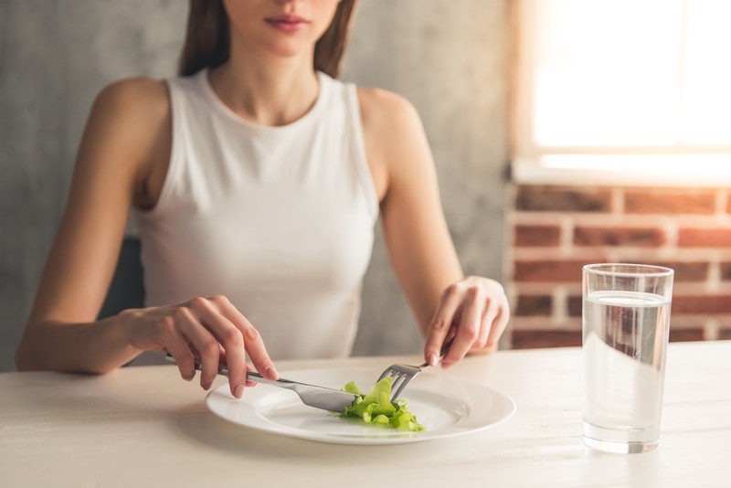 Tulburările alimentare sunt asociate frecvent cu anxietate sau depresie | Foto: Shuterstock