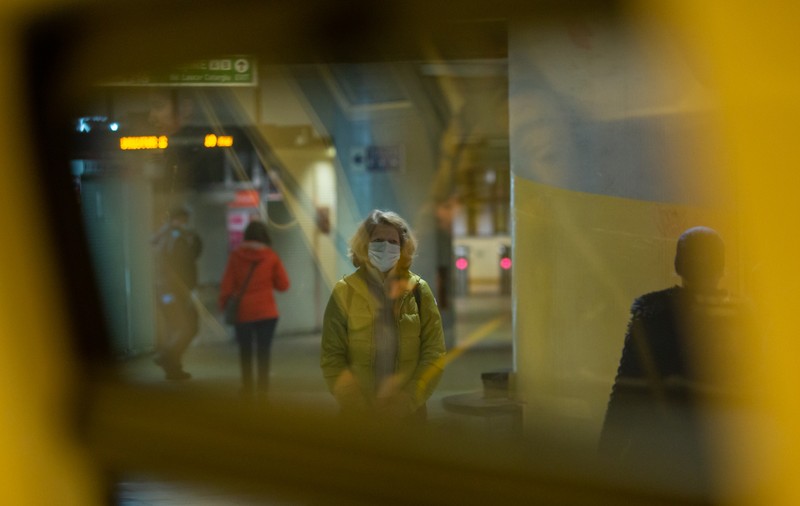 Cum se circulă acum pe cea mai aglomerată magistrală de metrou: “Igiena e cea mai importantă”