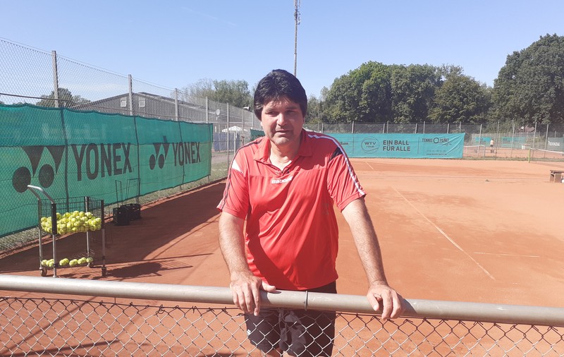 Drama lui Emil Hnat, unul dintre cei mai valoroși tineri jucători de tenis ai României: «Comuniștii mi-au distrus cariera»