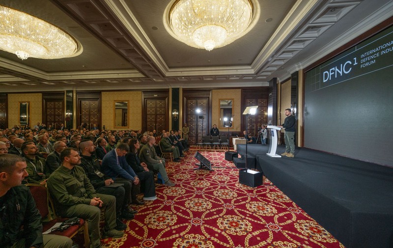 Zelenski vrea să transforme industria de apărare a Ucrainei într-un "mare centru militar", prin atragerea producătorilor occidentali de arme