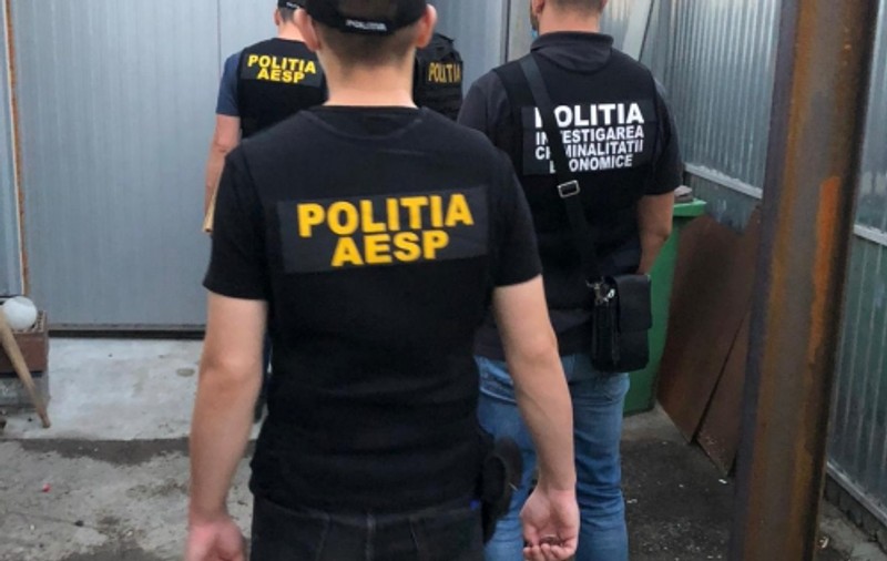 Percheziții în patru județe din țară în cazul traficanților de produse toxice. Substanțele periculoase pentru oameni erau aduse din Spania