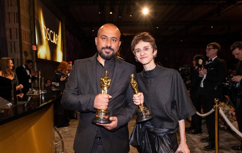 Câștigătorul premiului Oscar bătut în fața casei sale spune că soldații israelieni i-au ajutat pe atacatori: „A fost o răzbunare pentru filmul nostru”