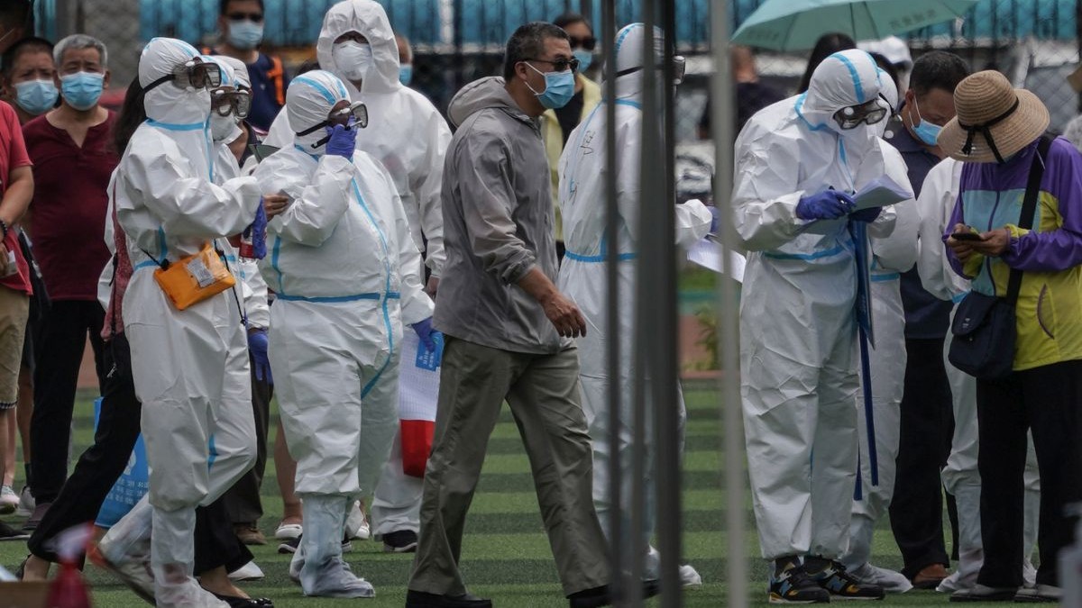 Noul focar de infecție a izbucnit în Piața Xinfadi FOTO: EPA