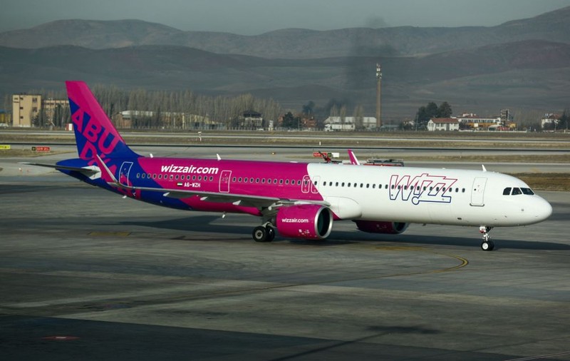 14 rute noi operate de Wizz Air în România pentru sărbătorile de iarnă. Călătoriile spre Malmo, Milano sau Marrakesh încep de la 19,99 de euro