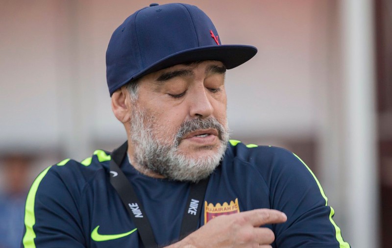 Maradona l-a numit șarlatan pe selecționerul Argentinei