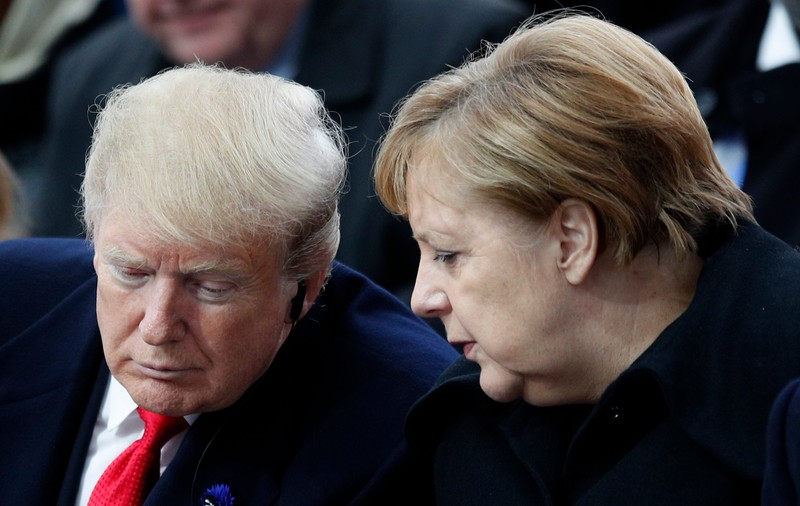 Angela Merkel, solidară cu parlamentarele democrate atacate de Donald Trump