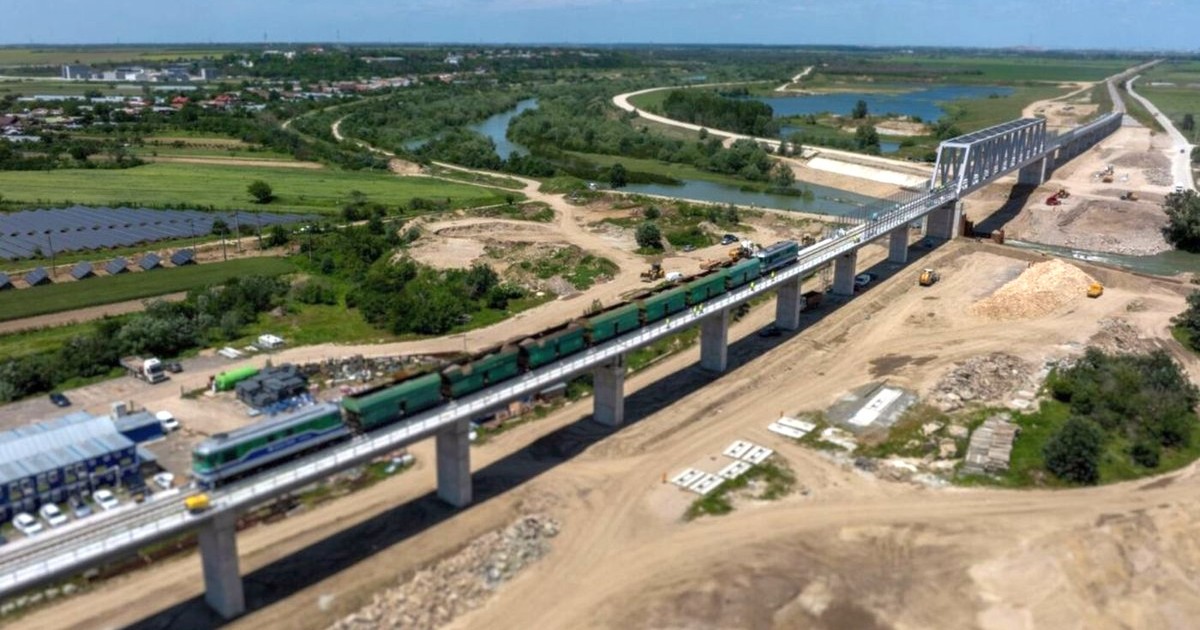 Fotografie cu caracter ilustrativ: CFR Infra
