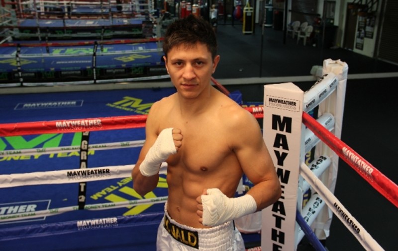 Ronald Gavril, Fiorul din boxul american, vrea a cincea victorie: Bate-l pe Phipps!