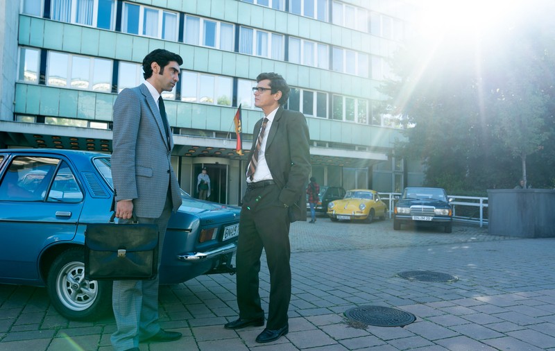Pacepa, spionul care a fugit din frig, are un film de succes. Scenarista miniseriei HBO inspirate de fuga lui spune de ce merită să-l vedem