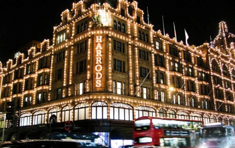 Premieră în sud-estul Europei/ Harrods, cel mai celebru magazin de lux din lume, a numit ”Blogul săptămânii” un site din România 