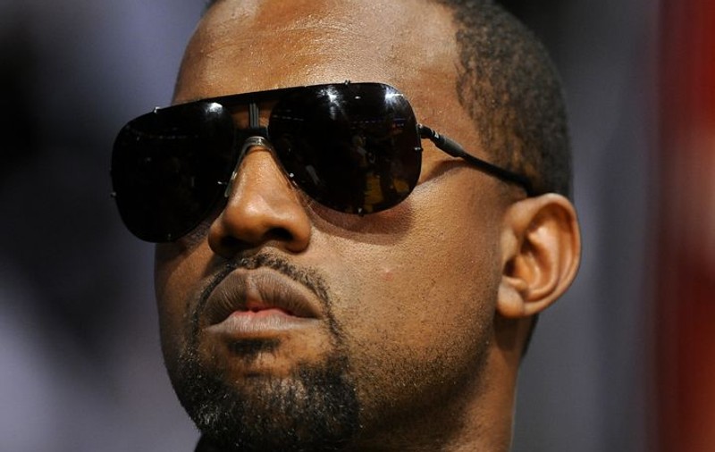 Kanye West şi-a comandat ceas de 180.000 de dolari cu propriul chip pe el