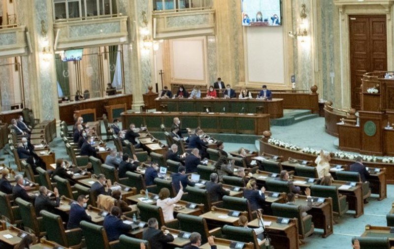 Senatul a adoptat modificarea Codului de procedură penală: 120 de zile, termen maxim pentru pronunţarea sentinţei şi motivarea acesteia