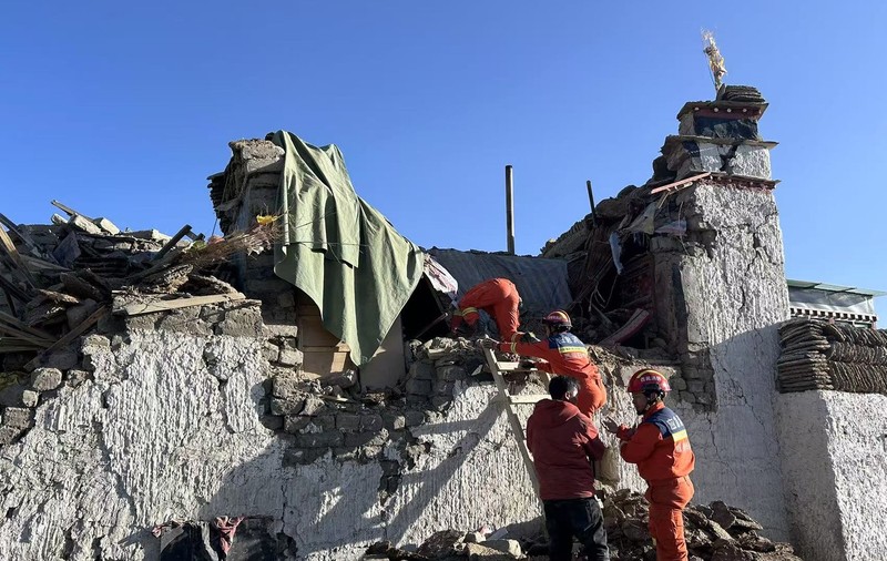 Cutremur devastator cu magnitudine de 7,1 grade, într-un oraș sfânt din Tibetul chinez: cel puțin 95 de morți și 130 de răniți 