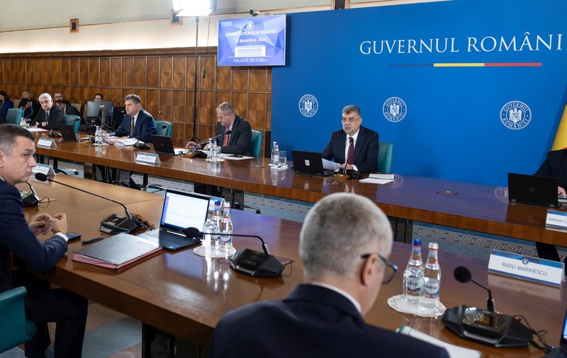 Ordonanța „trenuleț”, publicată în Monitorul Oficial înaintea Anului Nou 2025. Care sunt măsurile de austeritate luate de Guvern