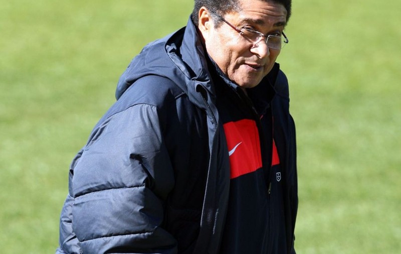 FOTBALUL MONDIAL, în DOLIU! S-A STINS din viaţă LEGENDARUL JUCĂTOR EUSEBIO!