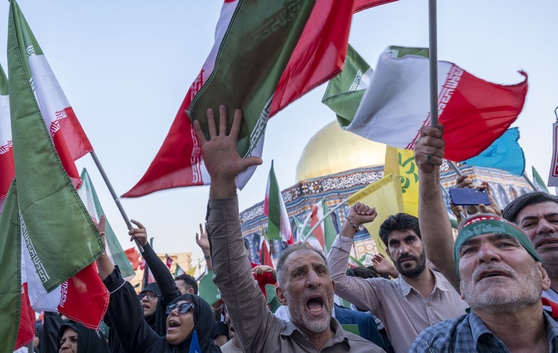 Iranul a arestat „mercenari” Mossad și a cerut ștergerea aplicației WhatsApp: „Murdăresc imaginea sistemului sacru al Republicii Islamice”