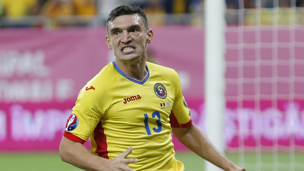 Claudiu Keșeru poartă cu mândrie tricoul naționalei