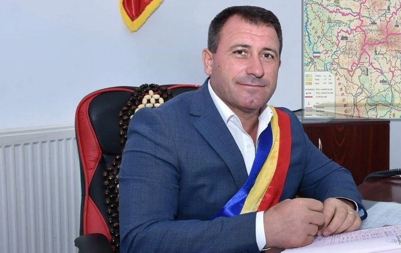 Primarul unei comune din Vrancea a vrut să-și cumpere un bolid de 60.000 de euro cu bani din bugetul local. „Nu voiam eu neapărat o maşină”