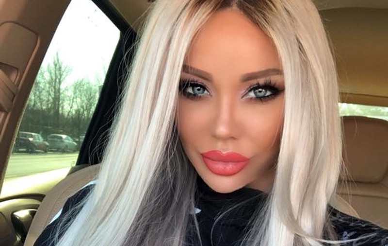 Cum își rotunjește Bianca Drăgușanu veniturile. Cât costă rochiile de mireasă pe care le face