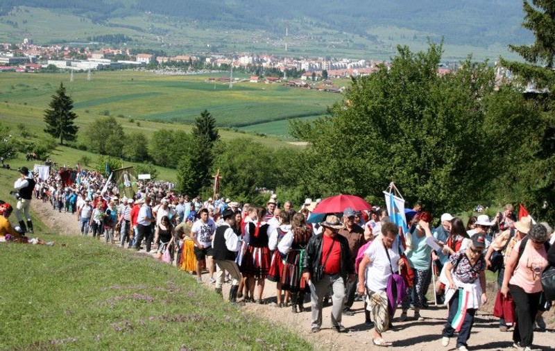 40.000 de oameni, așteptați în weekend la Șumuleu Ciuc. Pelerinajul are loc odată cu maratonul de vaccinare de la Miercurea Ciuc