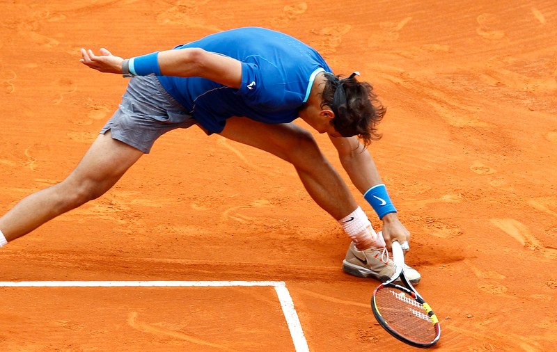 Rafa Nadal, la pământ! Un elvețian l-a dat cu cracii-n sus! / VIDEO