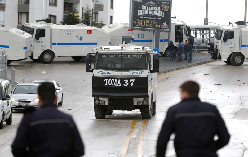Doi presupuşi membri ISIS au fost ucişi de poliţiştii turci la Ankara