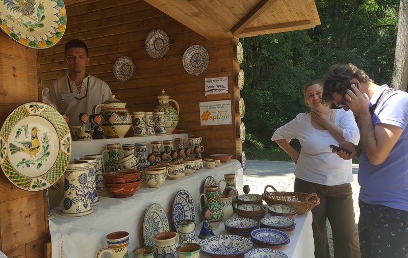 Pasiunea pentru olărit se transmite din tată în fiu! Este olar de 33 de ani: „Meseria mea este dar de la Dumnezeu. Sper să nu piară” FOTO