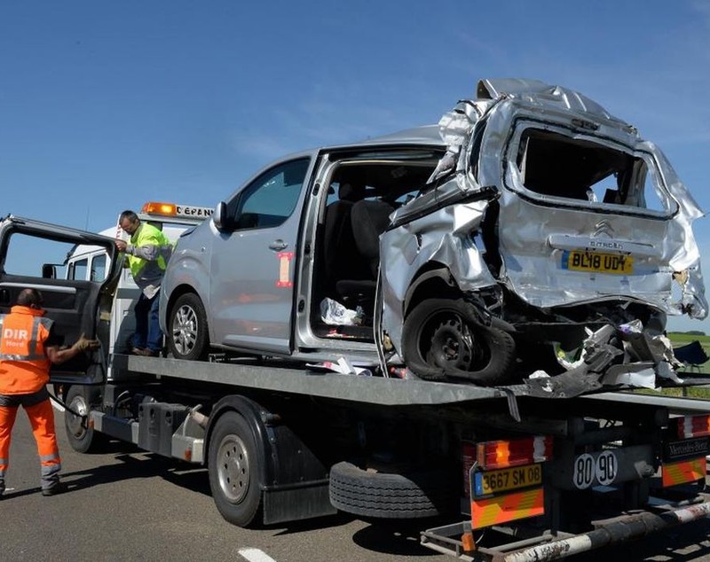 Românul căruia i-au murit bebelușul și soția într-un accident cu 3 morți, în Franța, judecat pentru că a produs tragedia