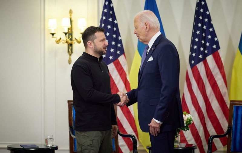 Volodimir Zelenski vrea să-i prezinte lui Joe Biden „planul victoriei". Când va avea loc întâlnirea celor doi