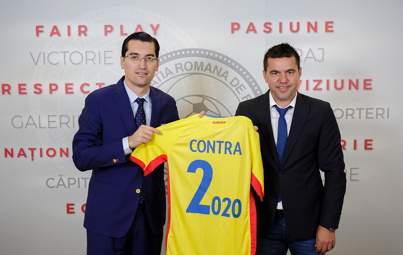 Cosmin Contra, numit oficial selecţioner. "Este o provocare, dar sunt capabil de asta!". Ce salariu încasează ”Guriţă". Staff-ul tehnic. Mutu, la FRF / VIDEO