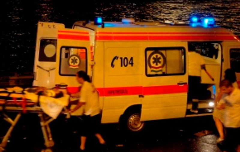 Zece români răniţi într-un accident rutier în Ungaria