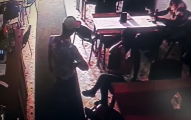 De ce a fugit de acasă adolescenta din Neamț care a ucis un bărbat pentru a scăpa de viol: „M-am săturat de scandaluri în familie”