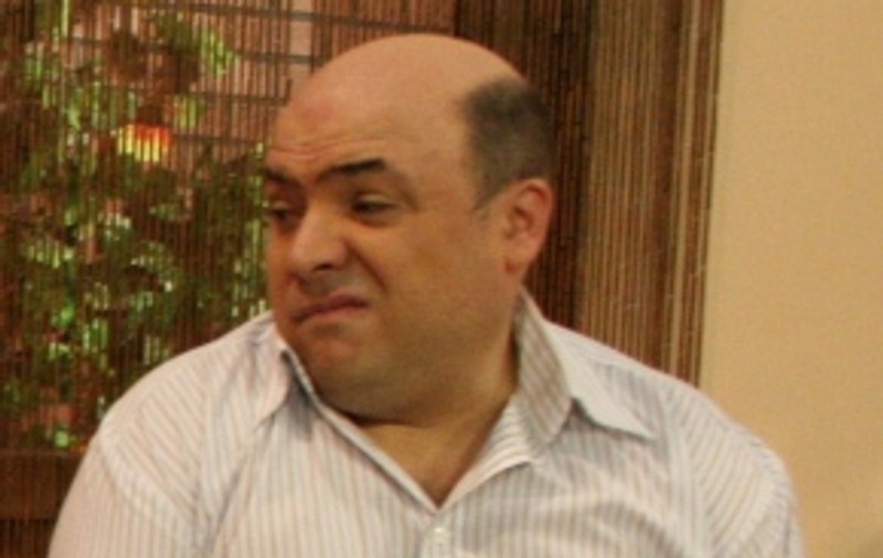 Ema îi şantajează pe Mârlanu’ şi pe Gogoaşe 