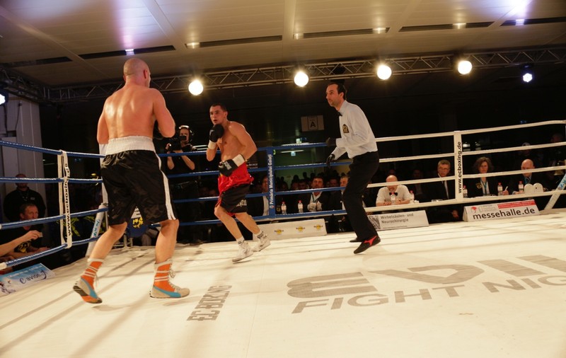 Boxerul Flavius Biea are un bilanț excelent în 2013: șase victorii, din șase meciuri