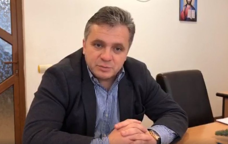 Primarul Mediașului taie 10% din salariile angajaţilor şi al său, pentru a dona banii spitalului