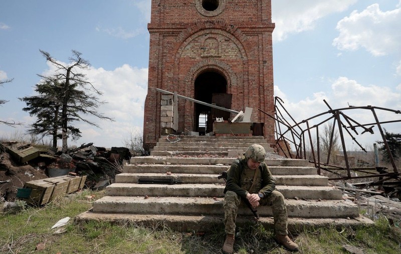 Militarii ucraineni, în fața amenințării unei invazii rusești: „Pierderile ar fi oribile, de ambele părți”. Imagini din tranșee