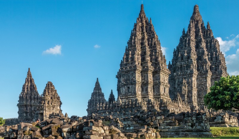 Prambanan, cel mai mare complex de temple hinduse din Indonezia. Sursa foto: Shutterstock