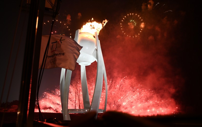 Ceremonia de deschidere a JO de la Pyeongchang 2018. Imagini spectaculoase de la show-ul grandios pus în scenă de sud-coreeni. Flacăra olimpică a fost aprinsă / GALERIE FOTO
