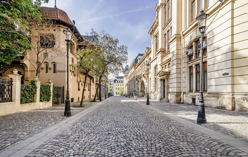 3 clădiri vechi din București despre care merită să afli